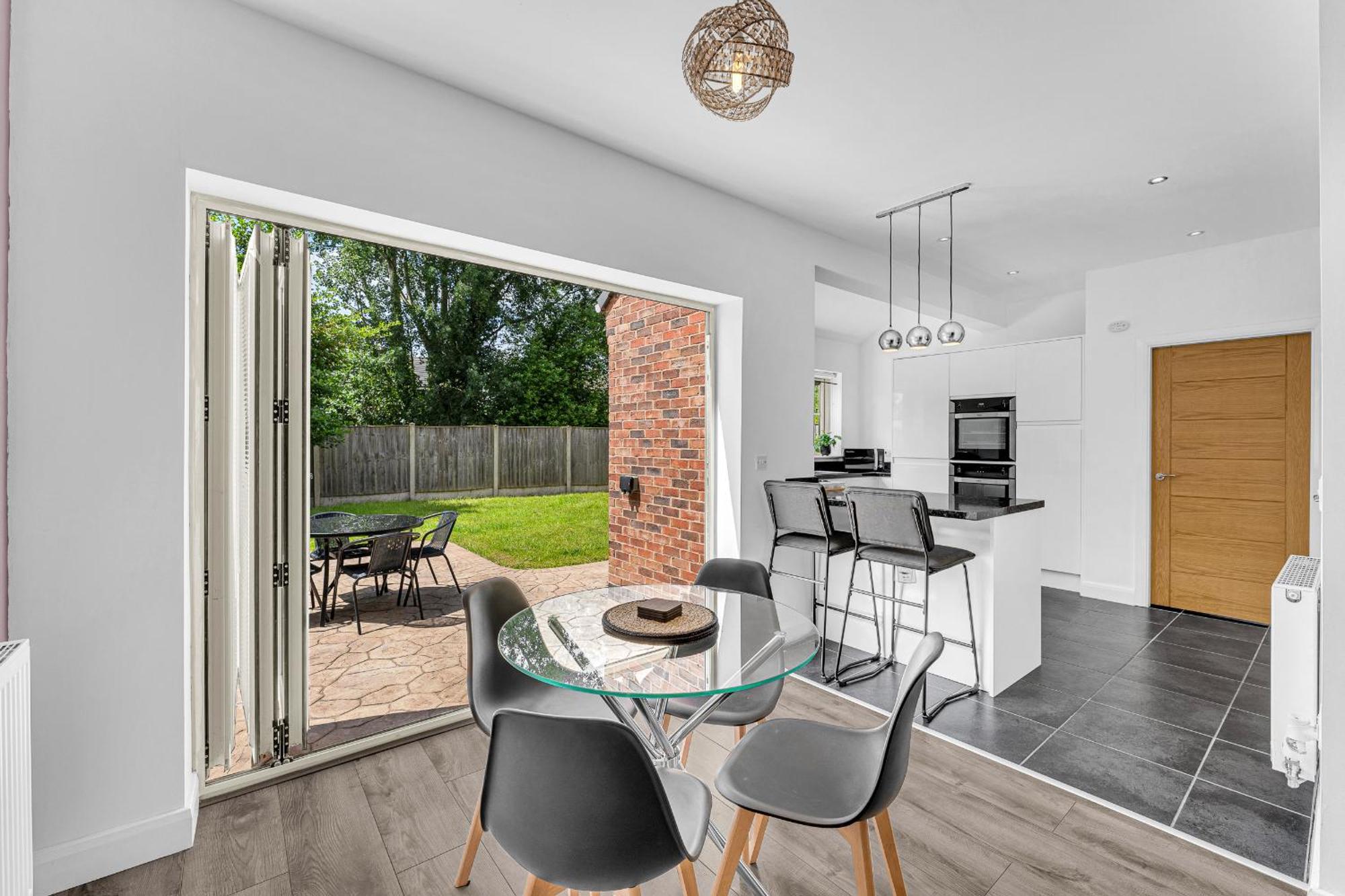Brook Meadow House, 4 Bed House, Manchester Astley  ภายนอก รูปภาพ