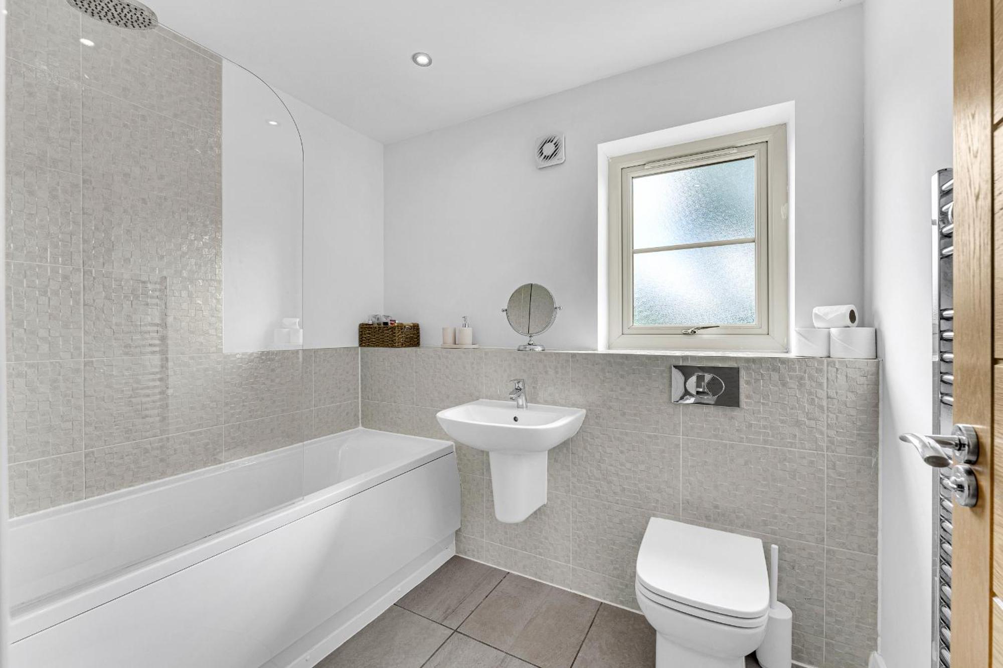 Brook Meadow House, 4 Bed House, Manchester Astley  ภายนอก รูปภาพ