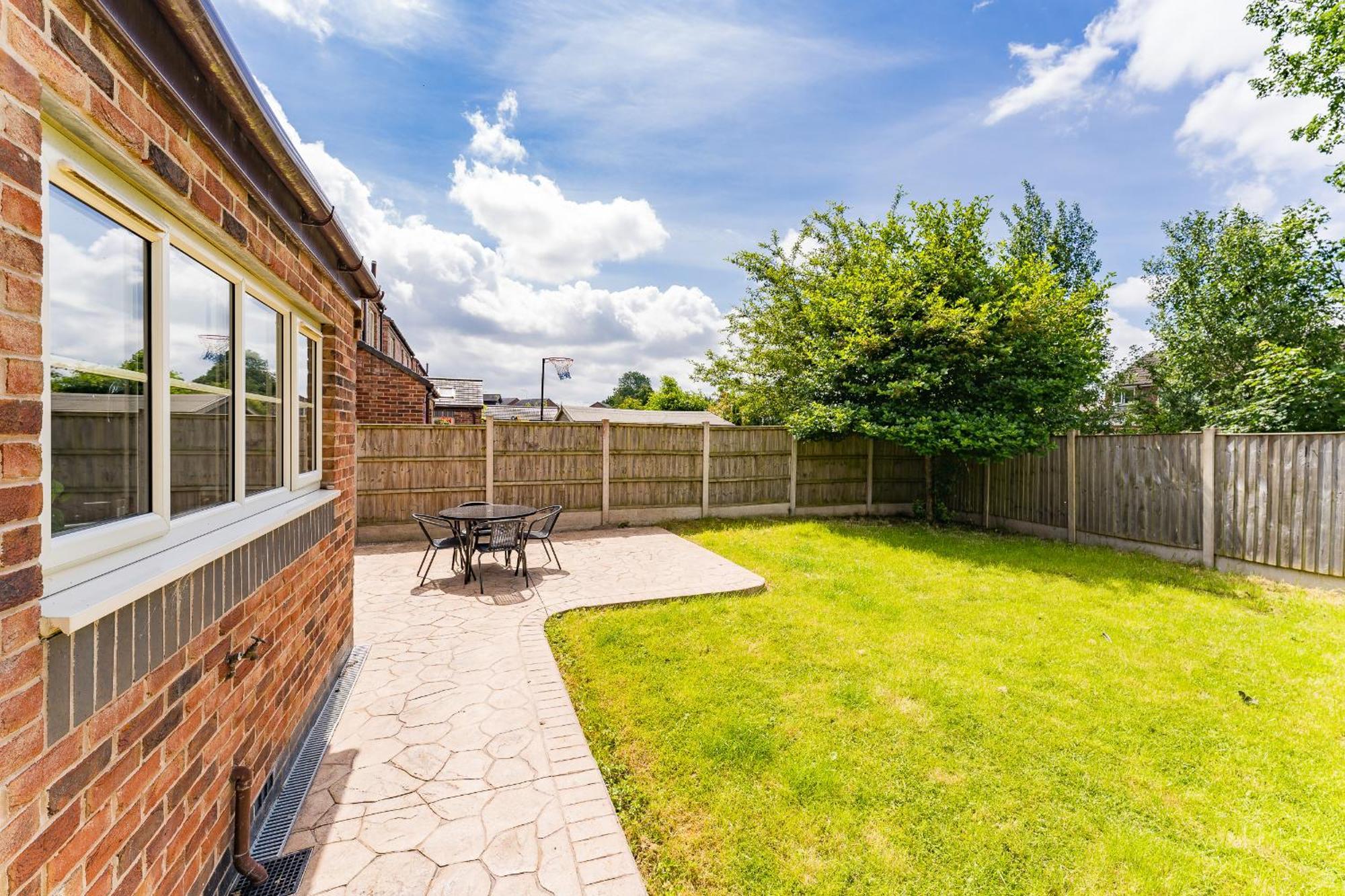 Brook Meadow House, 4 Bed House, Manchester Astley  ภายนอก รูปภาพ