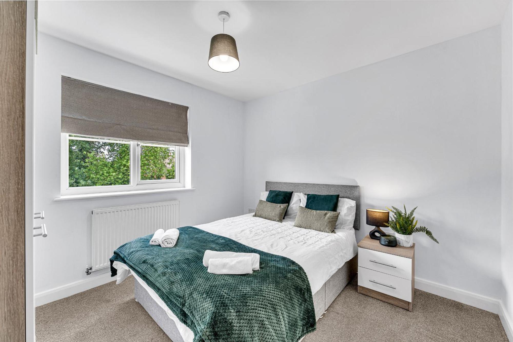 Brook Meadow House, 4 Bed House, Manchester Astley  ภายนอก รูปภาพ